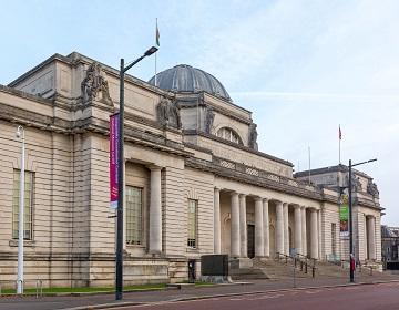 Photograph of the exterior of the National Museums Wales in Cardiff