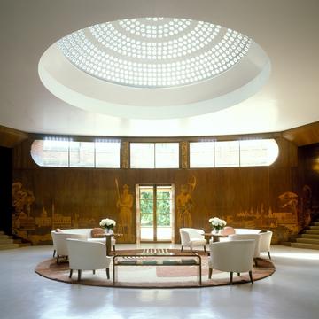 J990112 eltham palace entrance hall j990112 eltham palace entrance hall